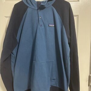 Patagonia Men's Two-Tone Blue Hoodie